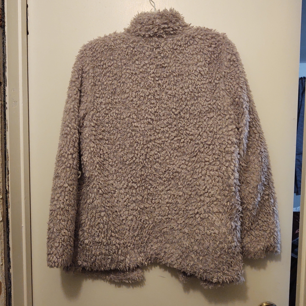 Cozy Gray Faux Fur Jacket - Picture 2 of 7